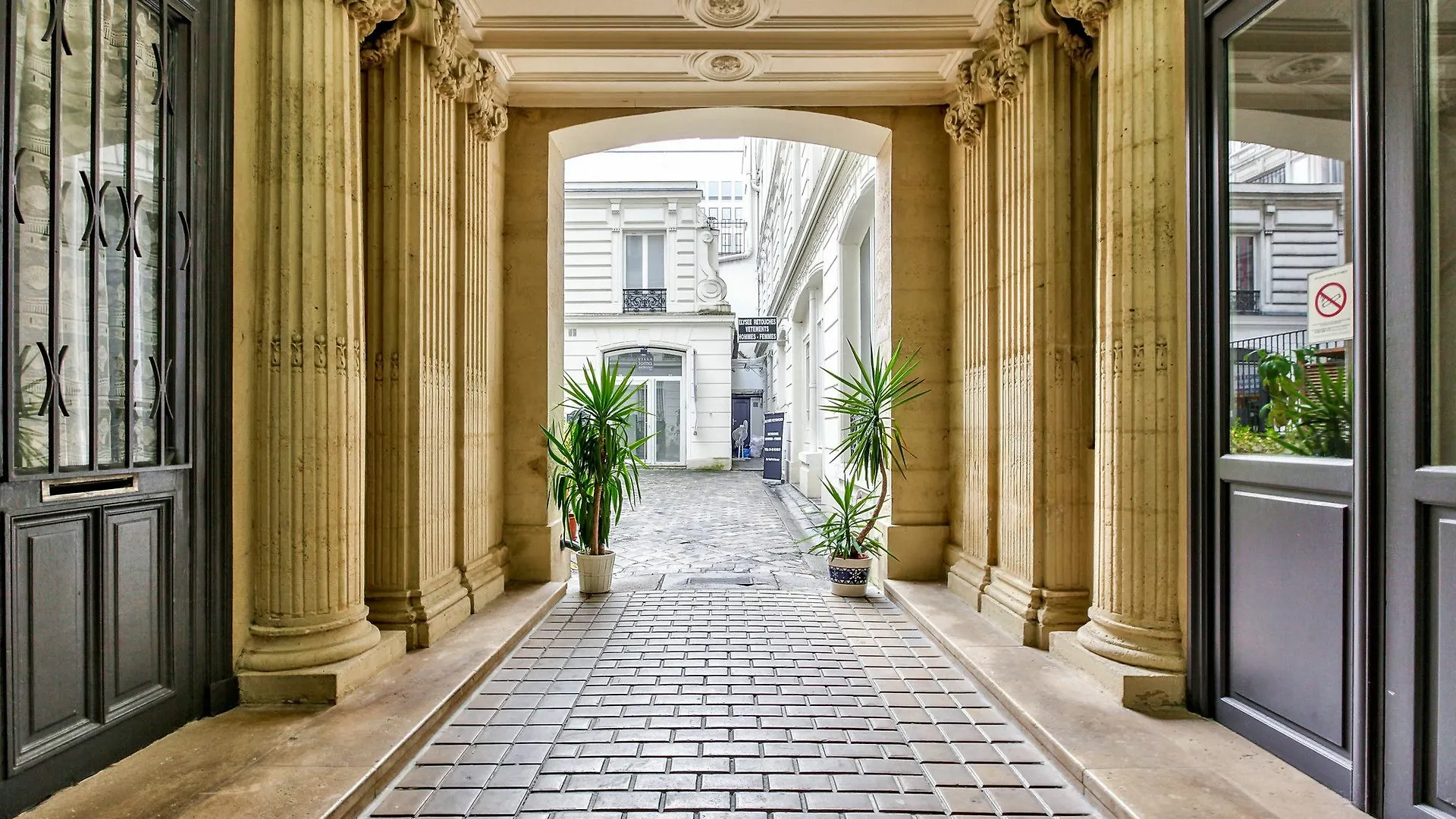 09 - Luxury Loft Champs-elysees Paris